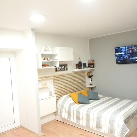Studio Apartman "Nicole" Pula Exteriér fotografie