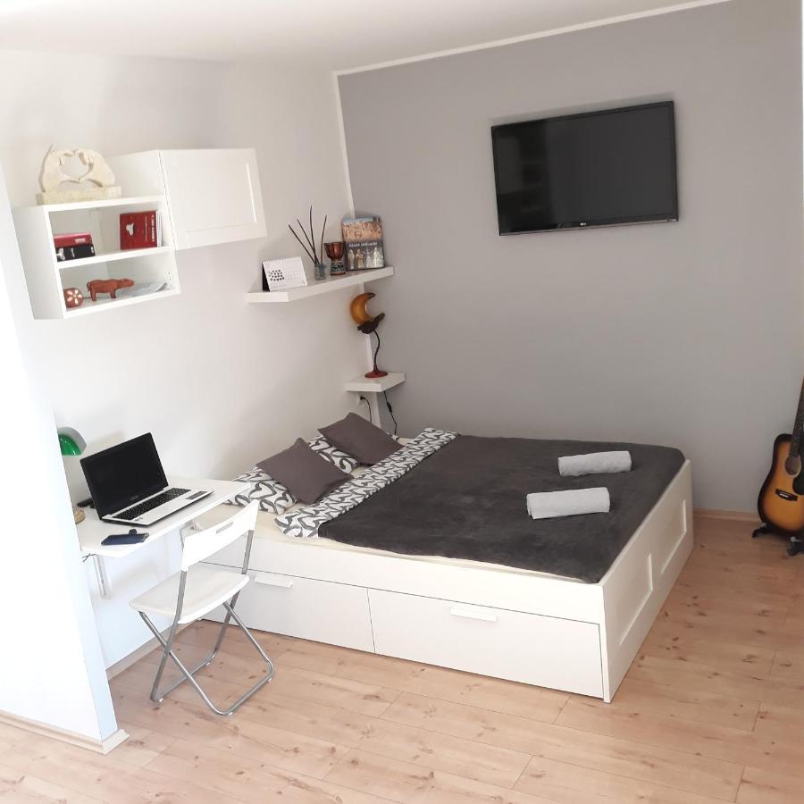Studio Apartman "Nicole" Pula Exteriér fotografie